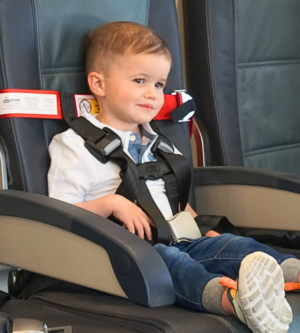 CARES Fly Safe Aeroplane Safety Belt for Children : : Baby Products